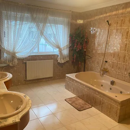 Couto アパート *